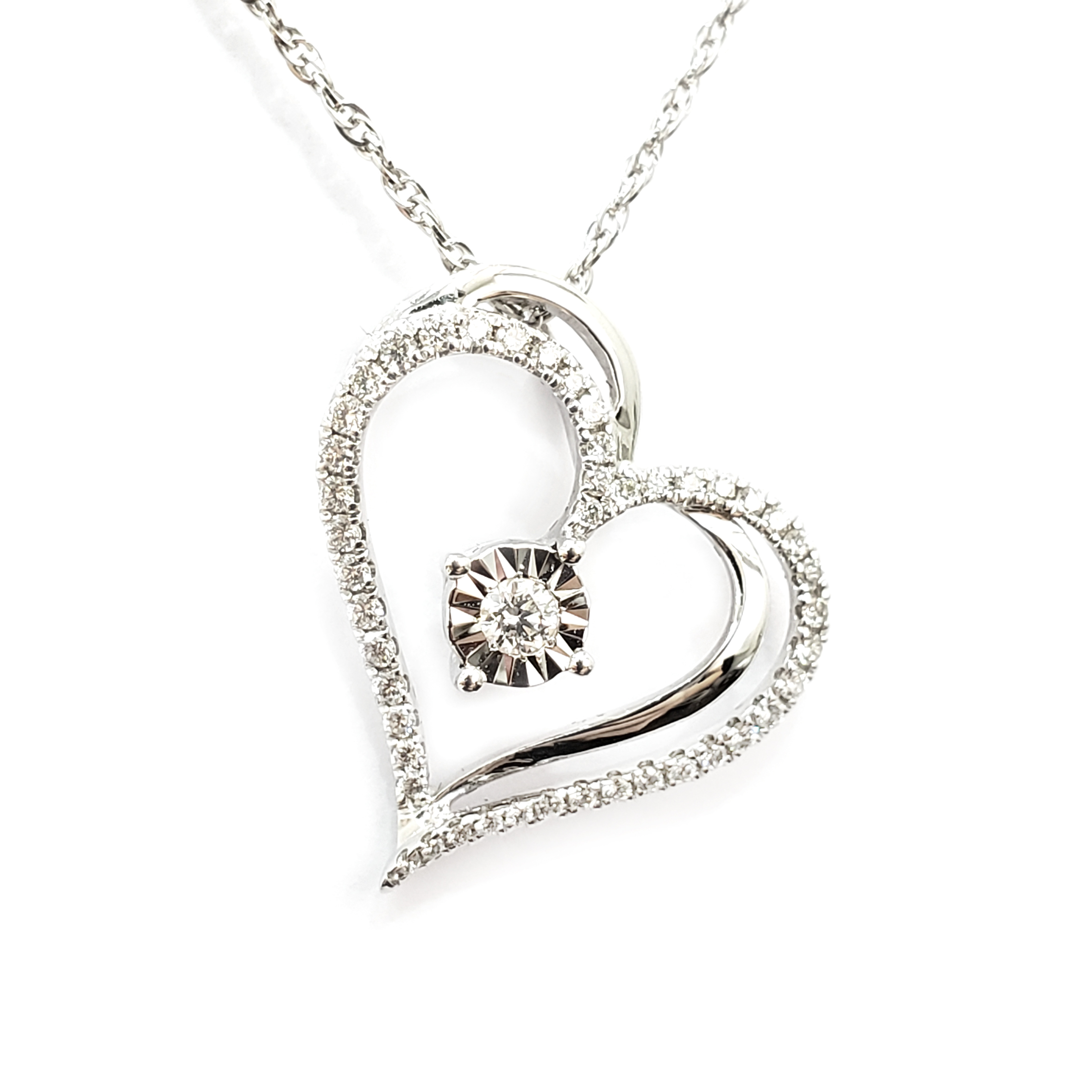 18K白金天然鑽石心型吊墜
