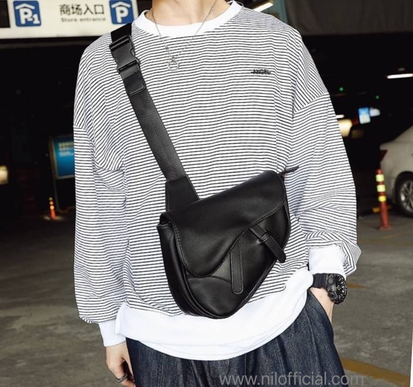 超低折扣 黑色 皮革 戰術 馬鞍包