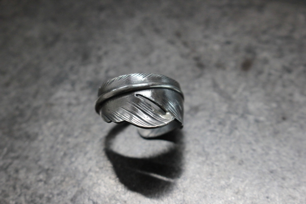 FCR-37 1st 羽毛戒指小