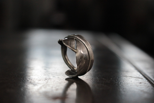 FCR-37 1st 羽毛戒指小