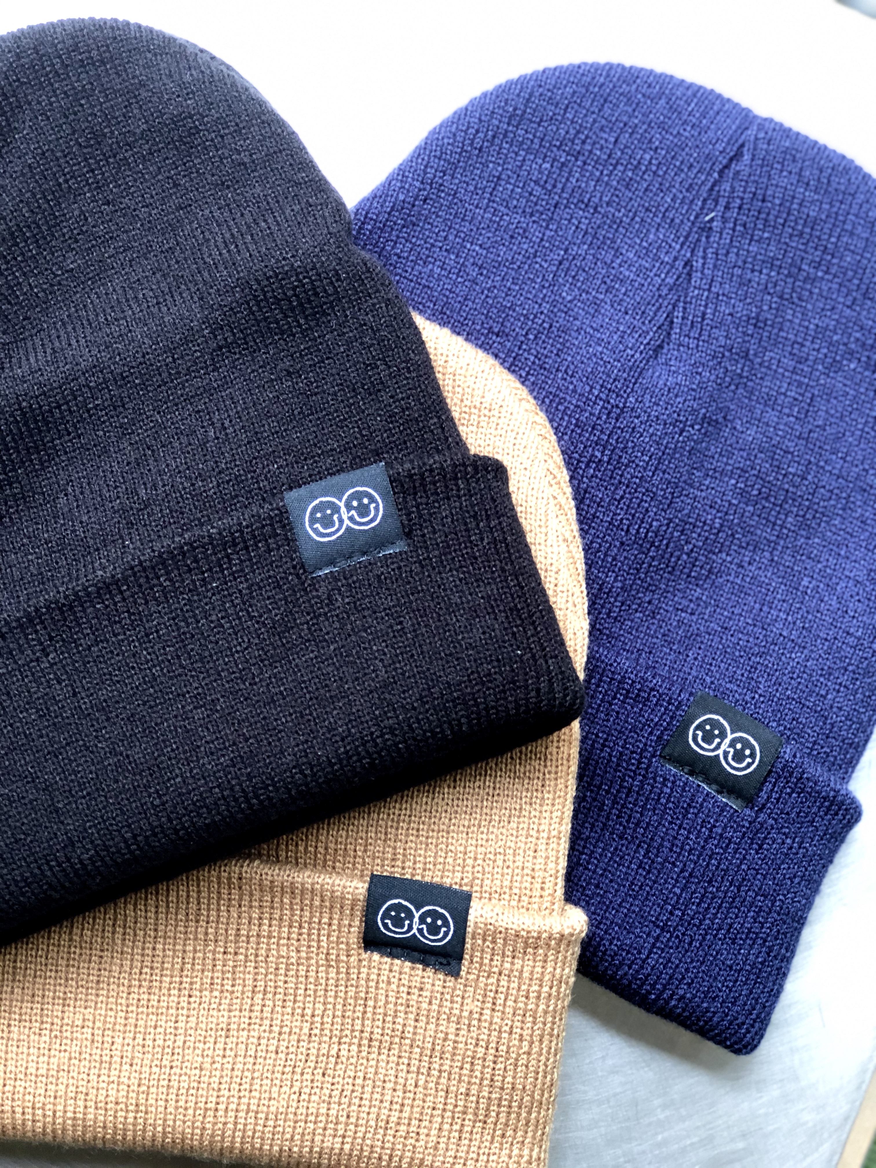 Zoom in goods 「素色笑臉毛帽」