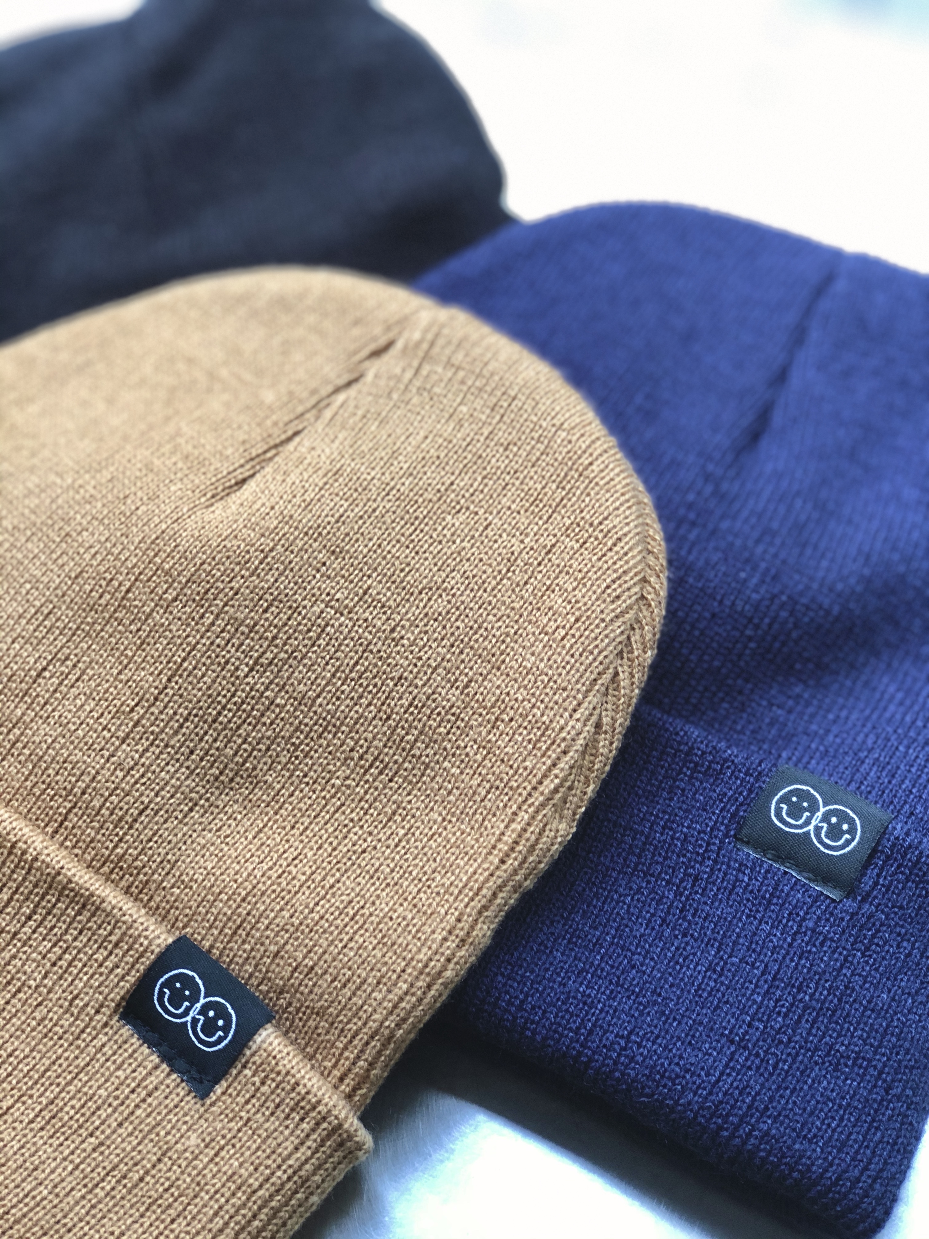 Zoom in goods 「素色笑臉毛帽」