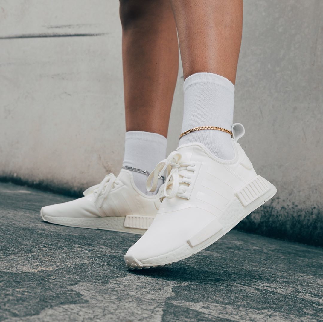 adidas nmd r1 womens chalk white tech copper