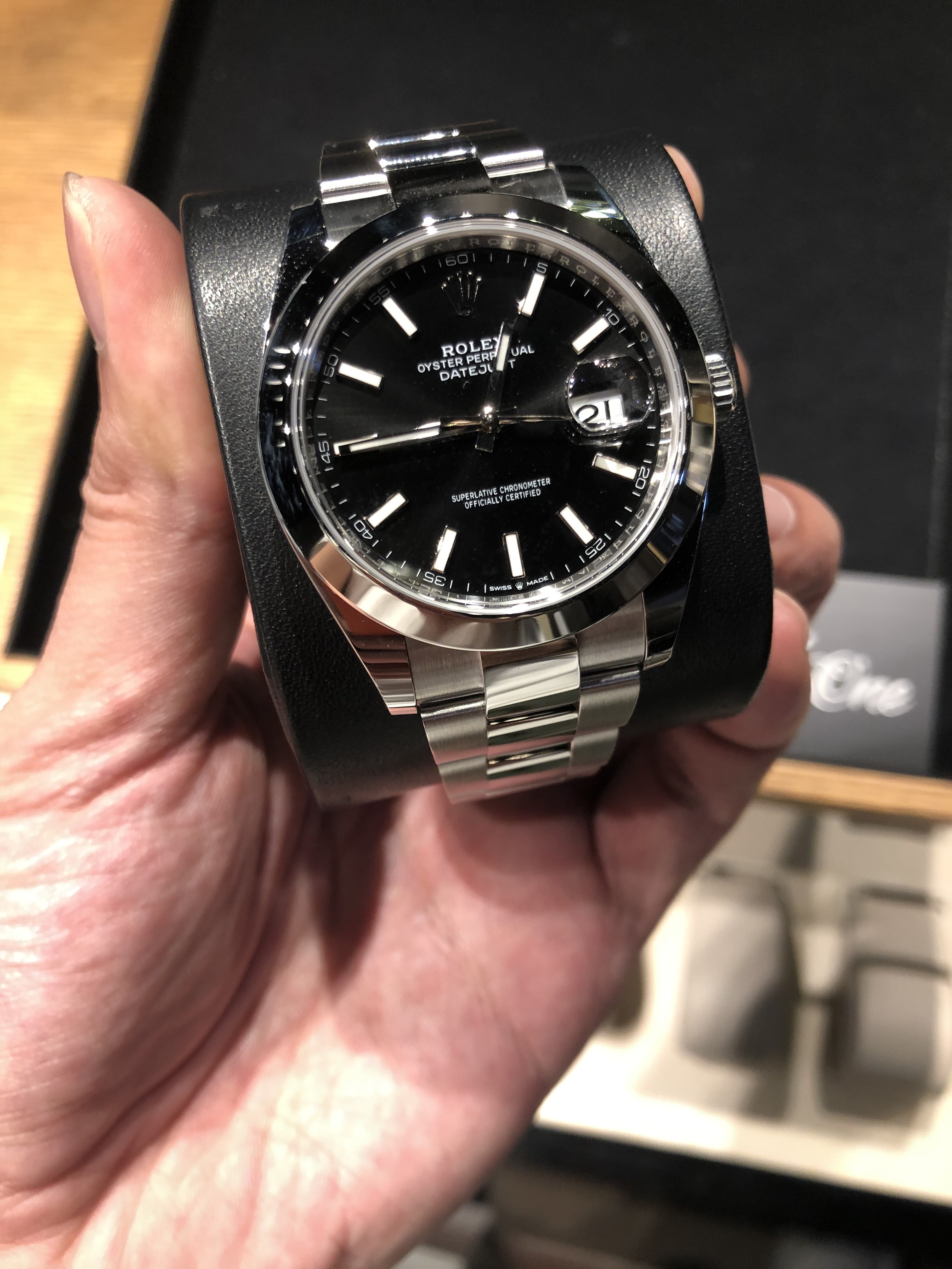 BRAND NEW ROLEX 126300 BLACK DIAL DATEJUST 41mm OYSTER STRAP STAINLESS STEEL