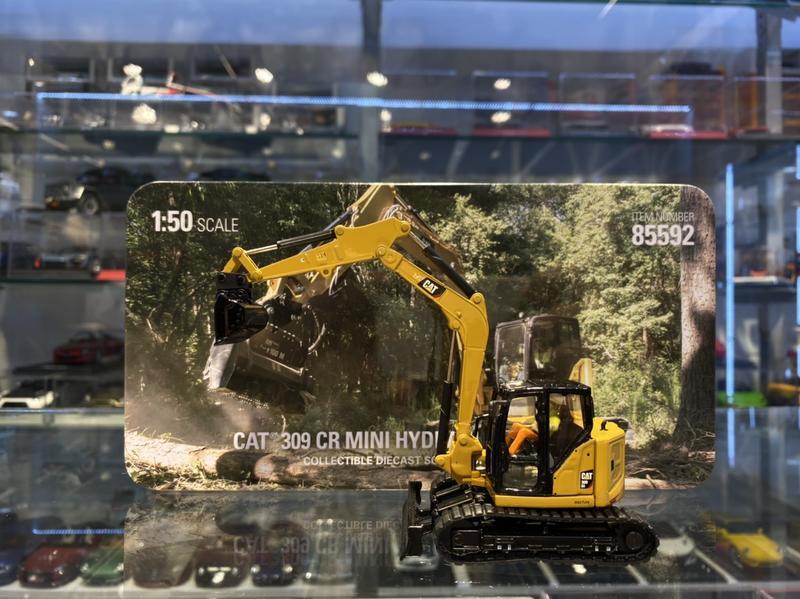 CAT 8559CR Next Generation Mini Hydraulic Excavator 1/5