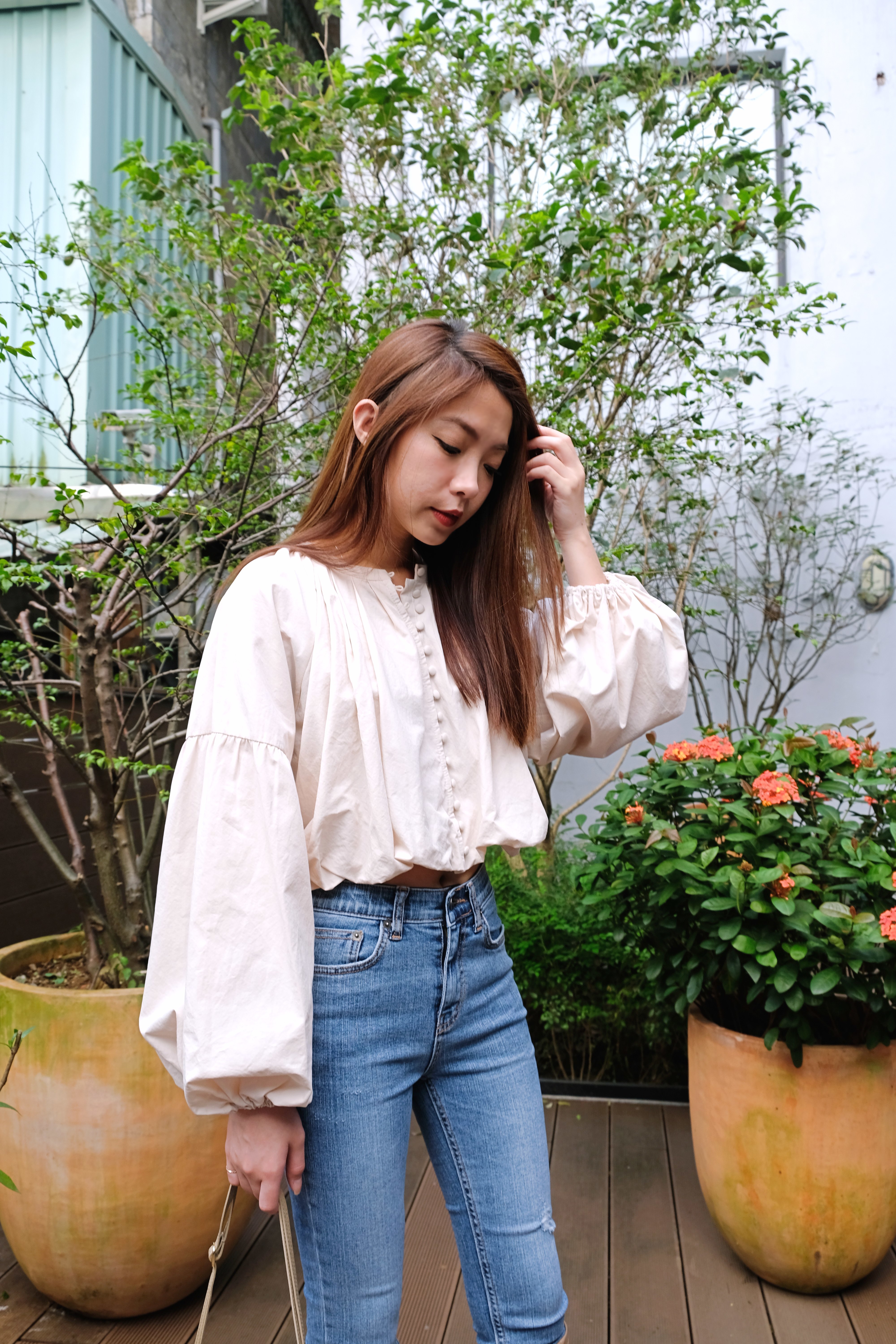 波希米亞設計感泡泡袖短版上衣