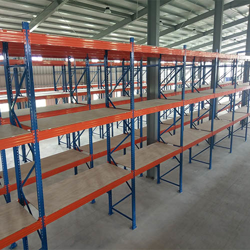 倉儲設備 : 重量型棧板物料架上舖木板(重量型棧板鋼架)