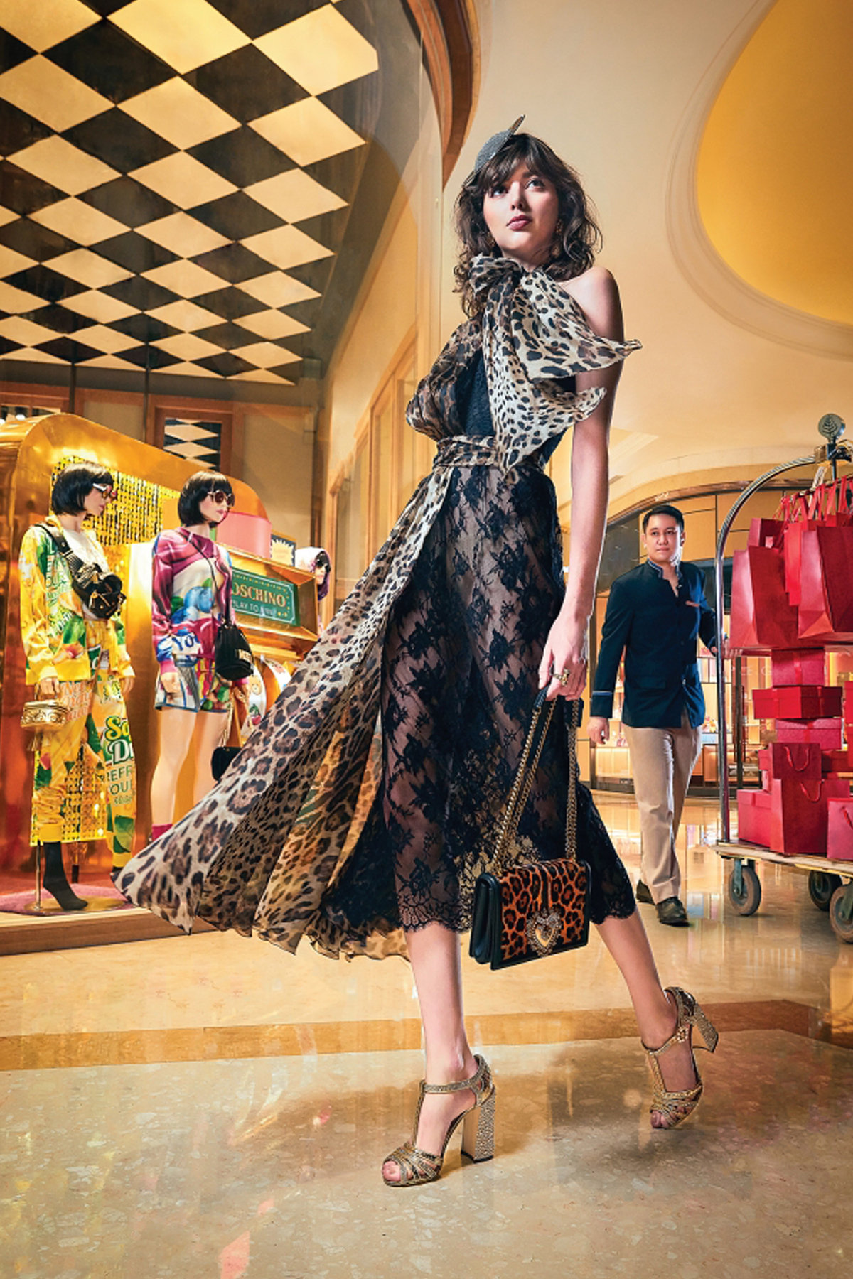 媒體報導Alexandre Zouari