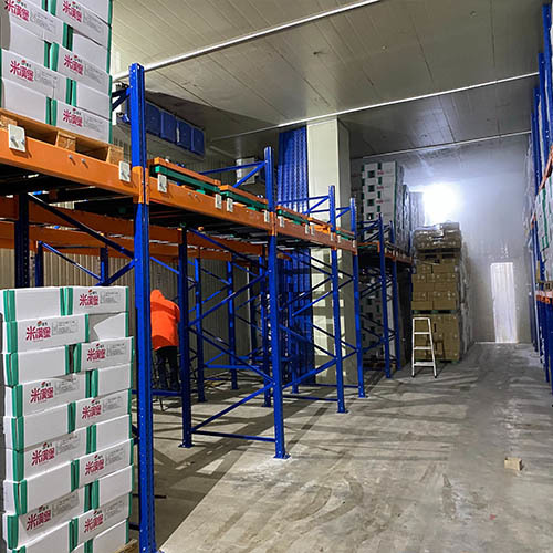 倉儲設備 : 後推式棧板物料架(重量型棧板鋼架)