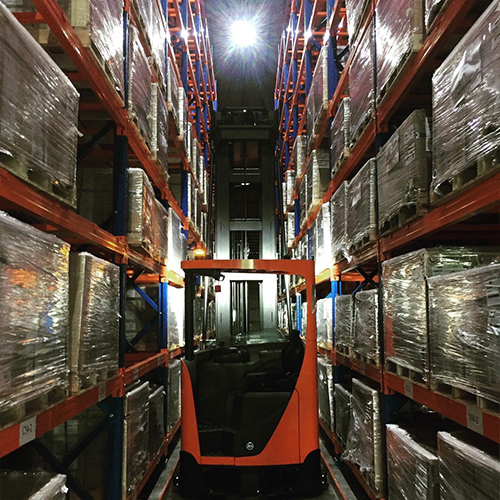 倉儲設備 : 窄巷式棧板物料架(重量型棧板鋼架)