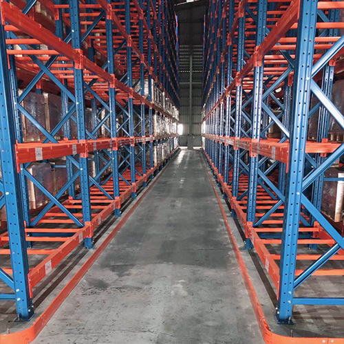 倉儲設備 : 窄巷式棧板物料架(重量型棧板鋼架)