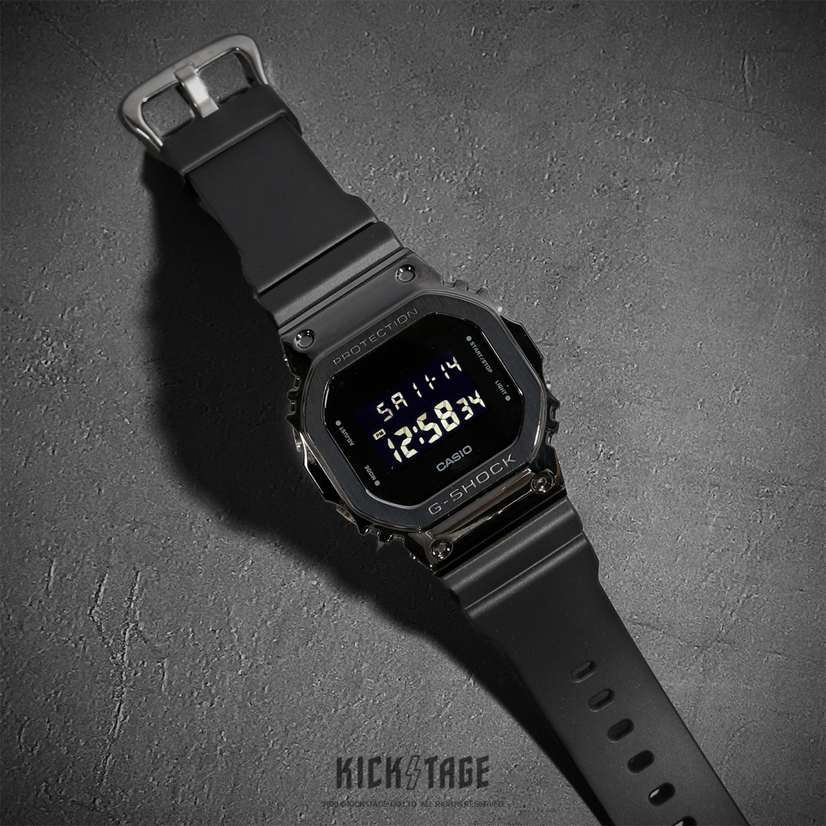 [特價售出無退換] Casio GM-5600 黑潮 金屬感 方型 潮流 日系 不鏽鋼 手錶 台灣公司貨【GM-5600B-1DR】