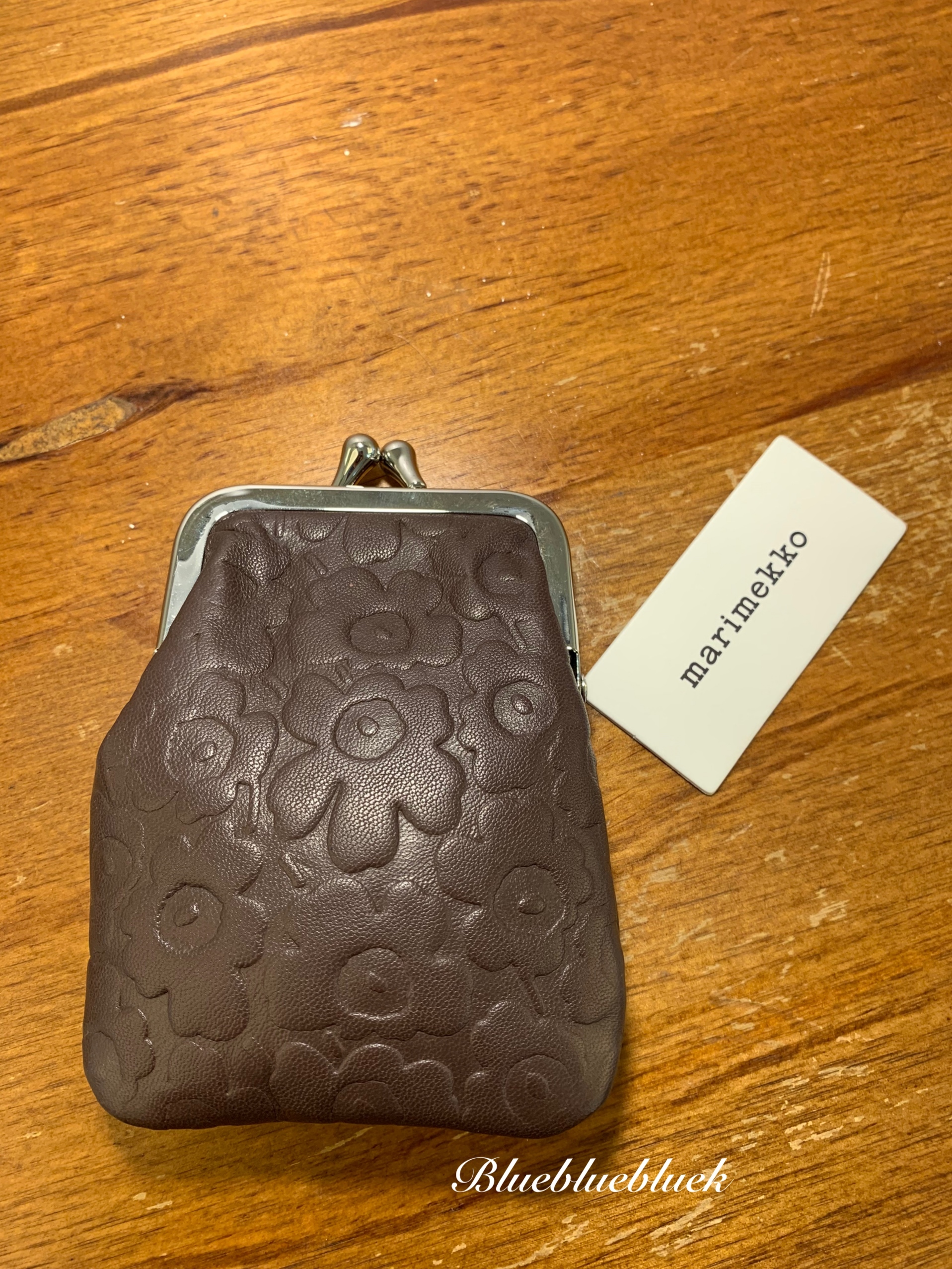 Marimekko 啡色花花散紙包