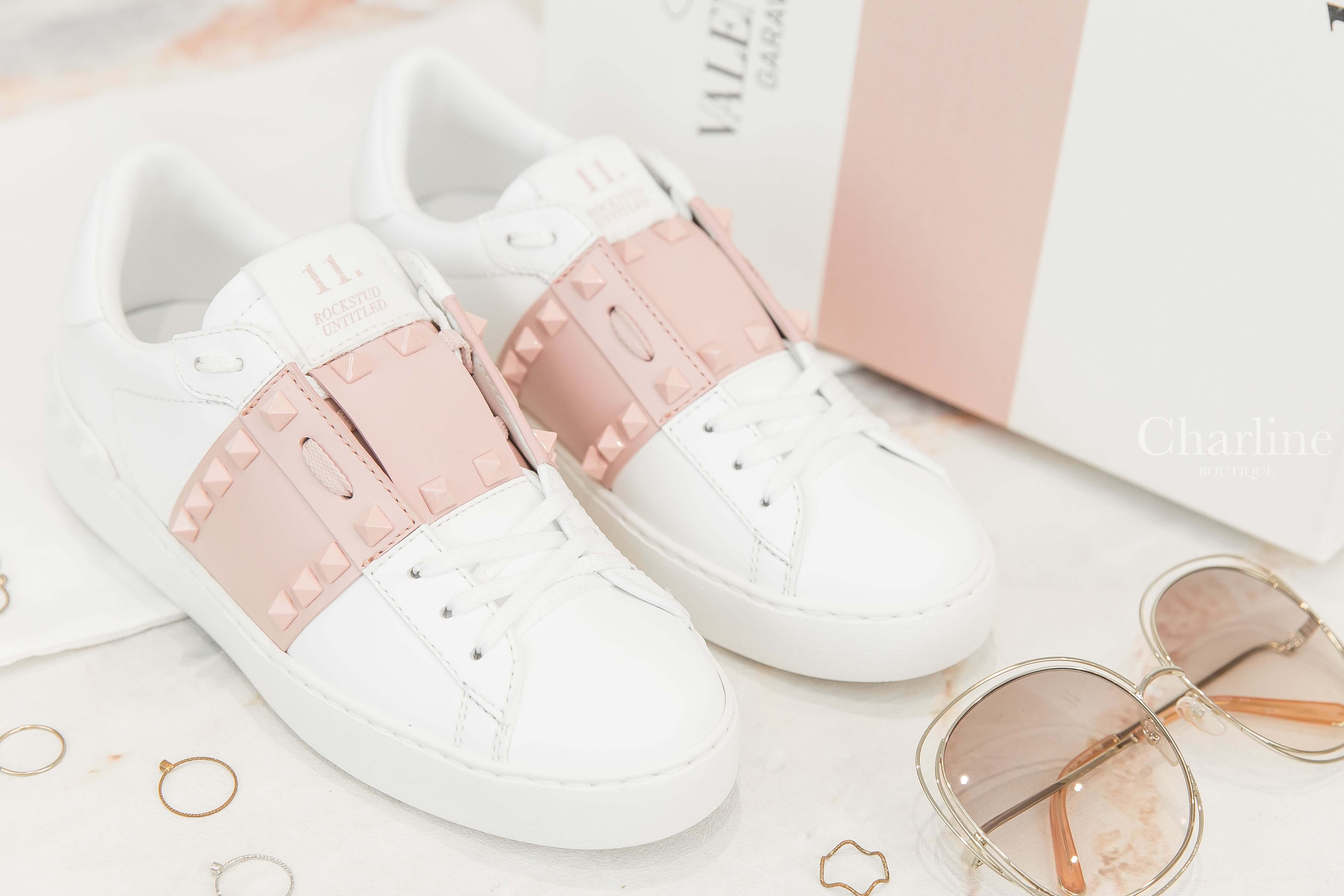 Valentino Rockstud Untitled Sneaker In Calfskin Leather With Tonal Studs 白色拼粉色小牛皮卯釘運動鞋