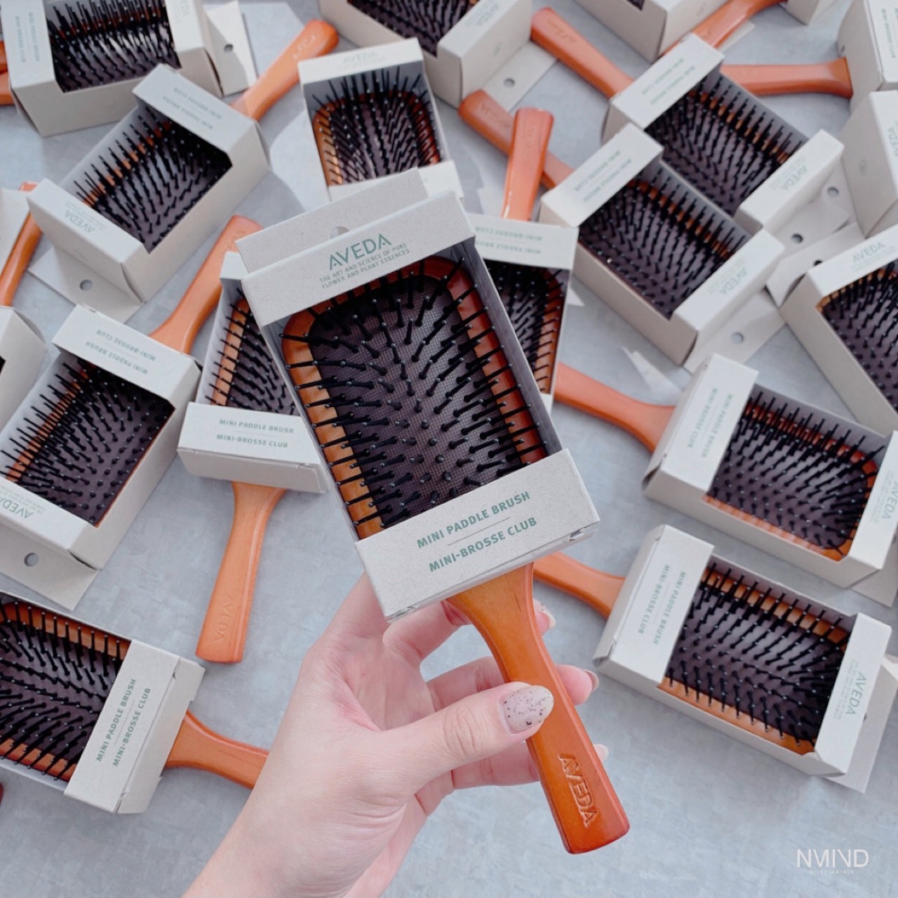 <快速出貨> Aveda 隨行氣囊木質髮梳