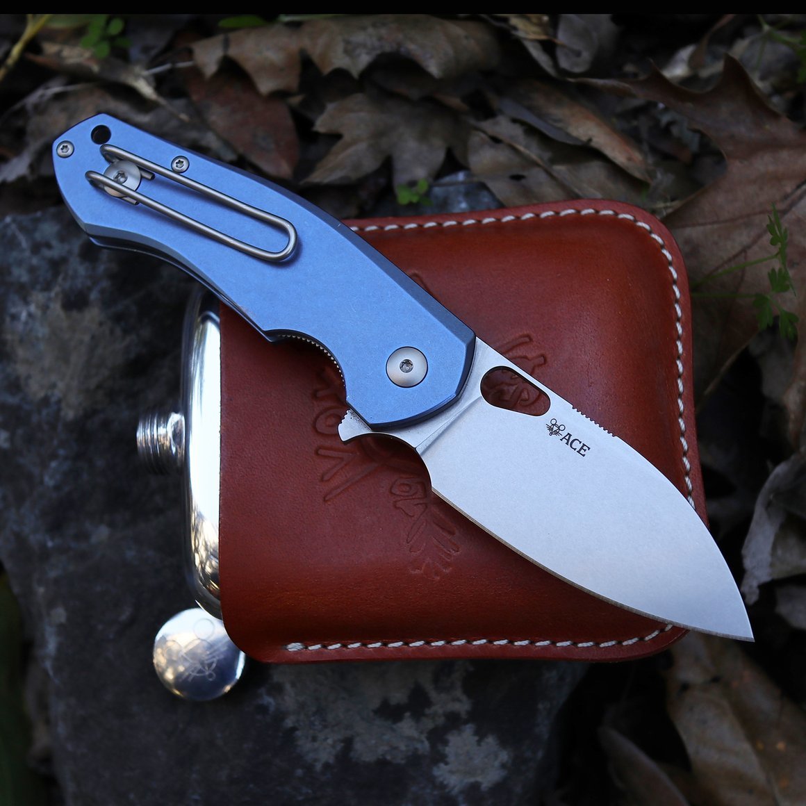 GiantMouse Knives  ACE BIBLIO 折刀