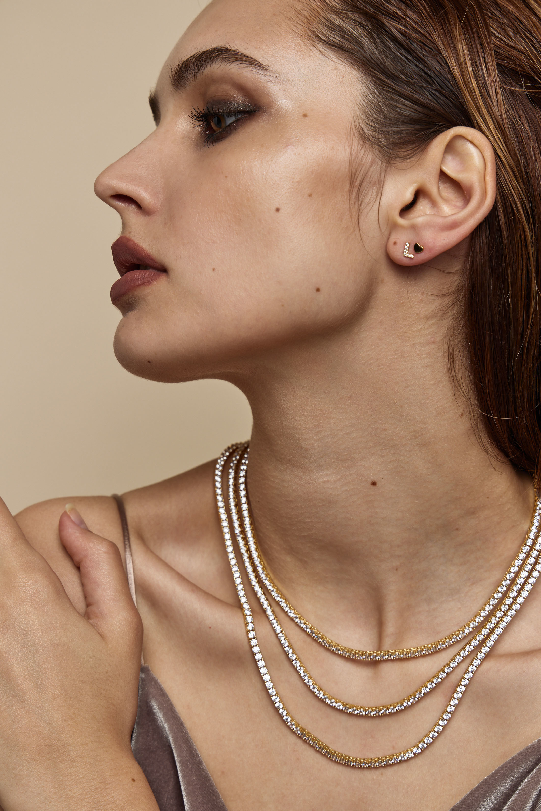 滿鑽英文字母耳環(現貨)