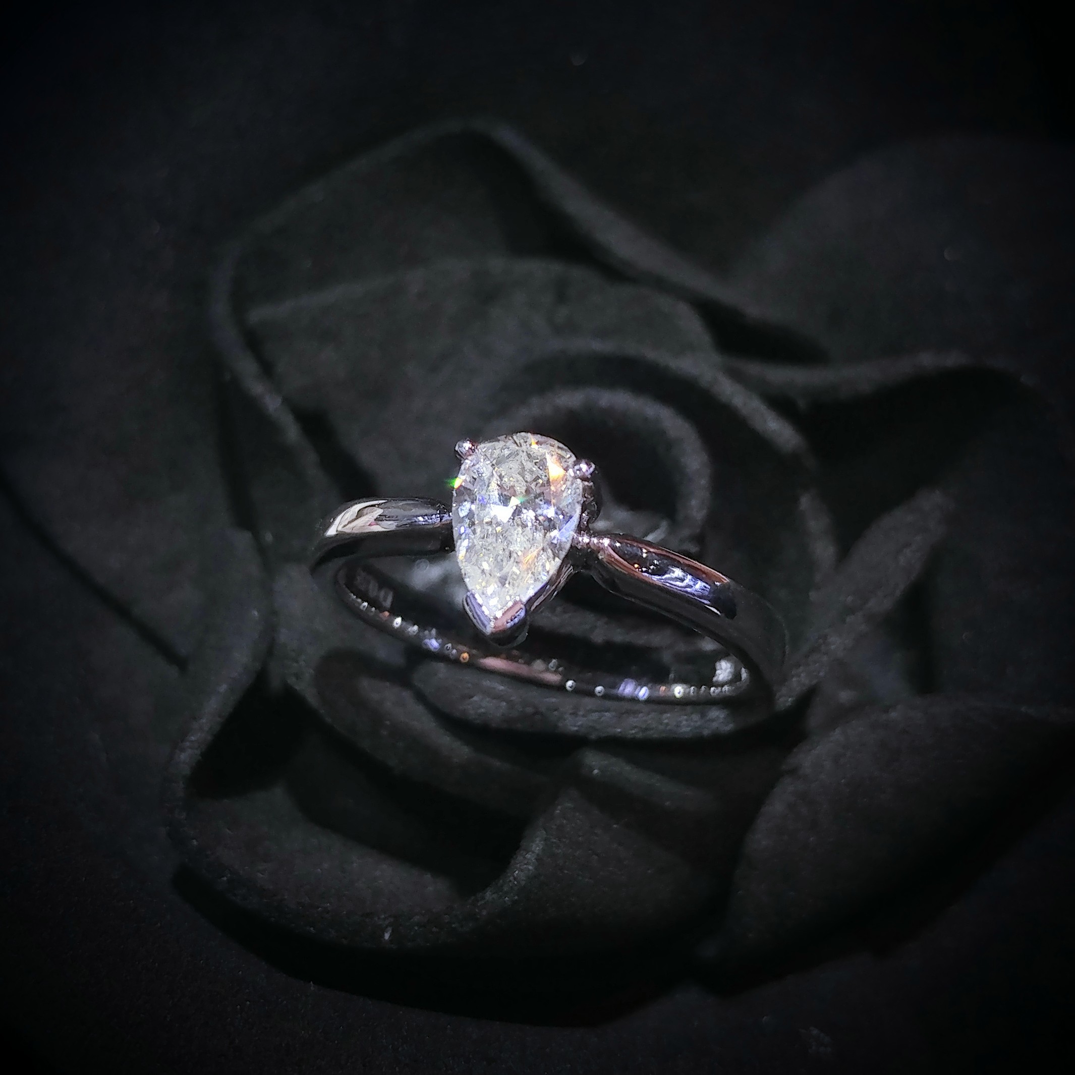 18K White Gold 0.55ct Pear Shaped Diamond Ring