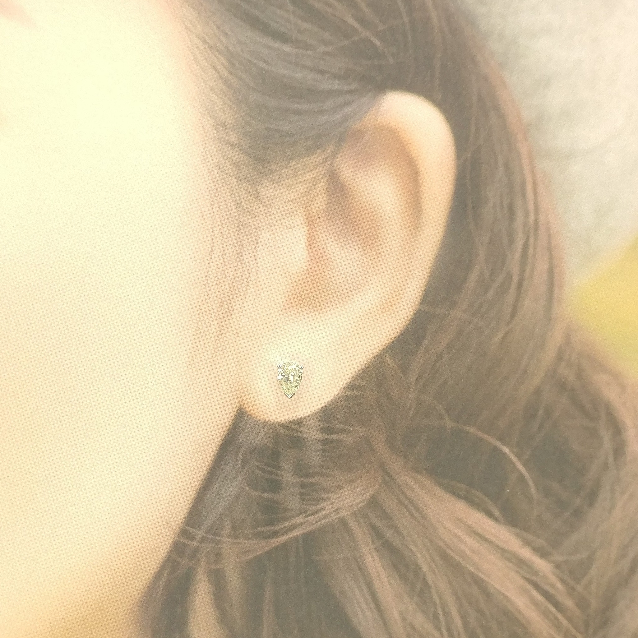 全新18K白金【主石82份梨形鑽石】耳環