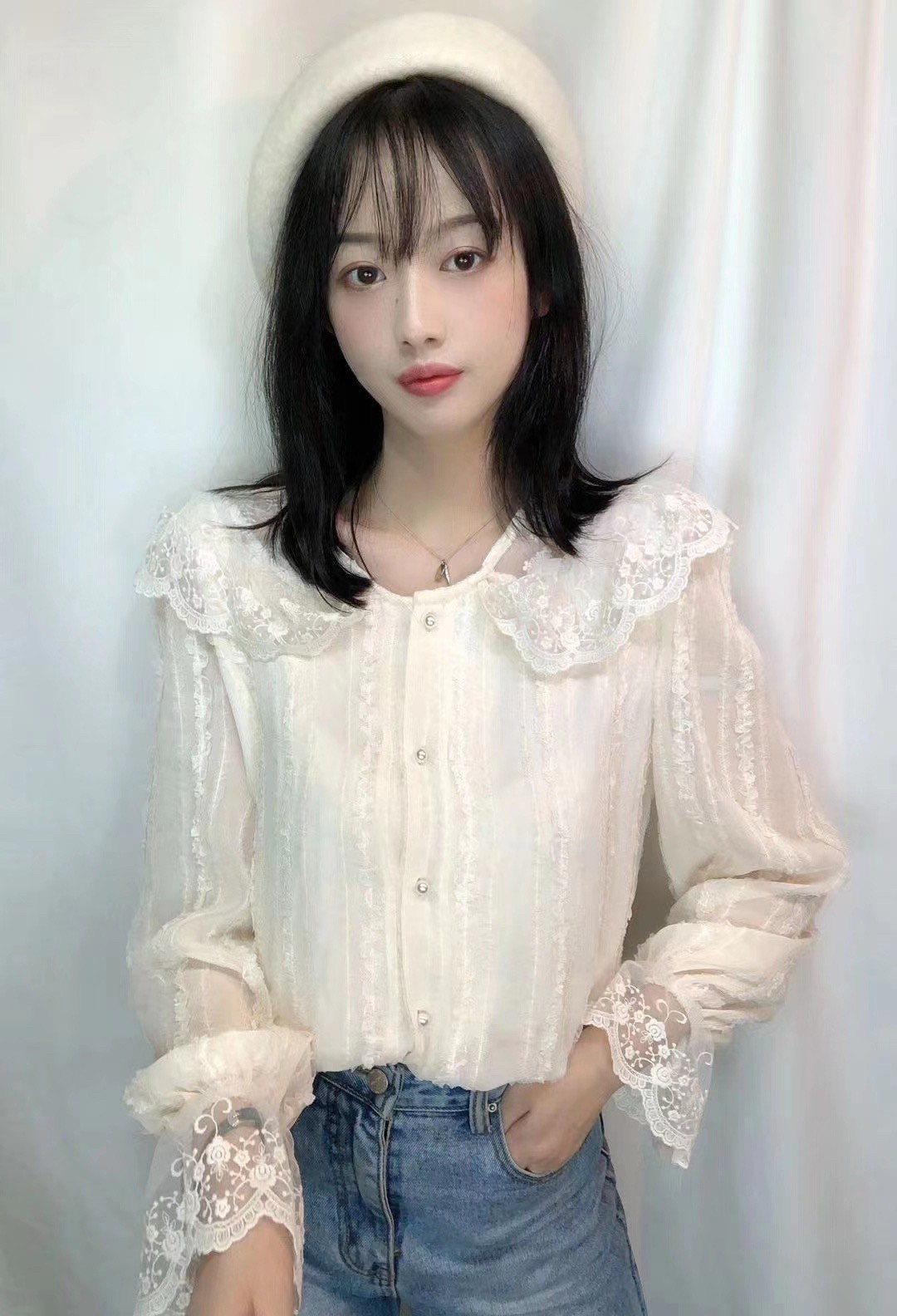 K20120143花朵蕾絲領溫柔感襯衫