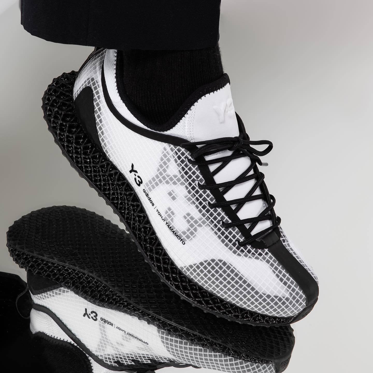 【 Y-3 RUNNER 4D IO 頂級鞋款 - 白 】