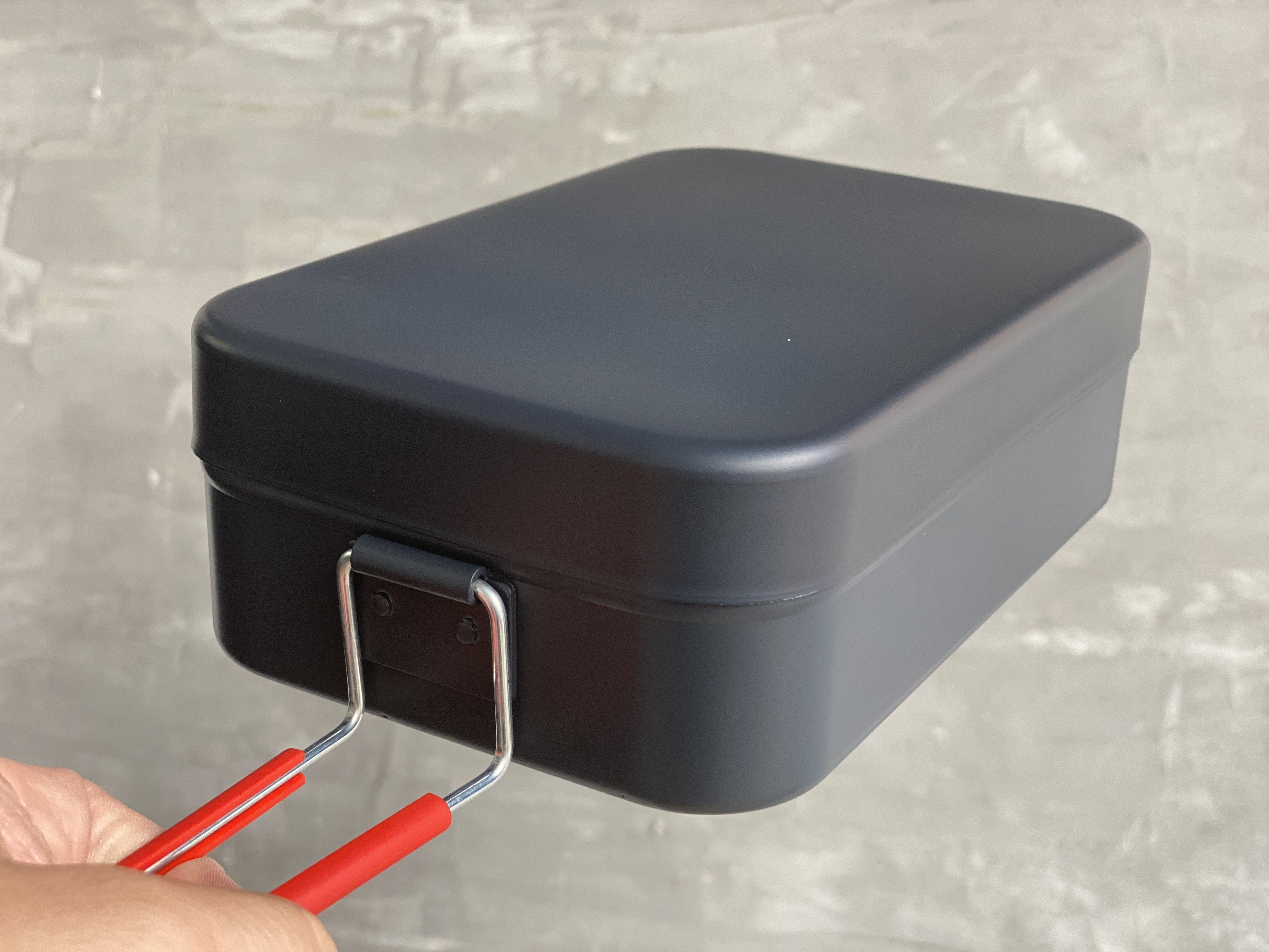 CASA MADE Project x Trangia  MESS TIN TR210 煮飯神器 全黑魂限定版 ( 小紅把手 )