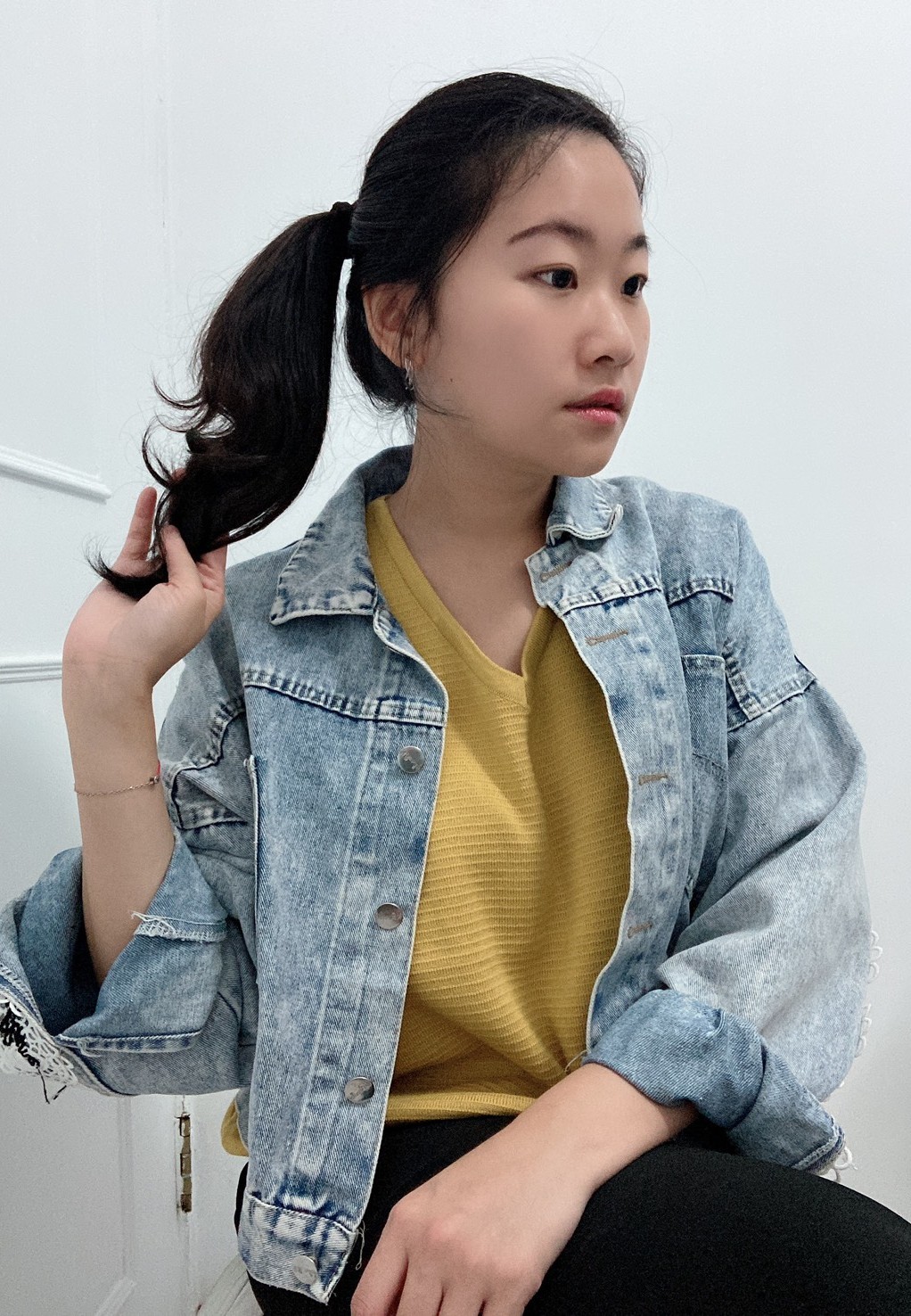 微肉型女生穿搭V領針織衫