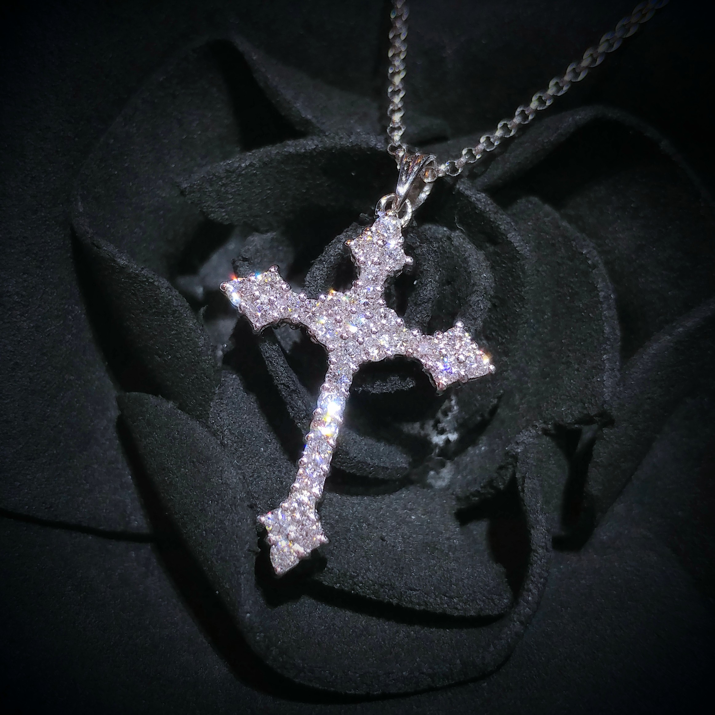 18K White Gold 0.47ct Diamond Cross Pendant