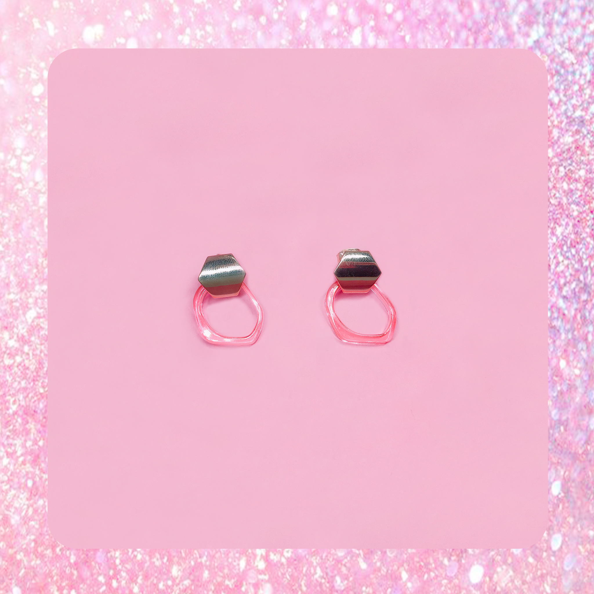 ♡ ここ這裡 ♡ 正韓壓克力多角耳針耳環