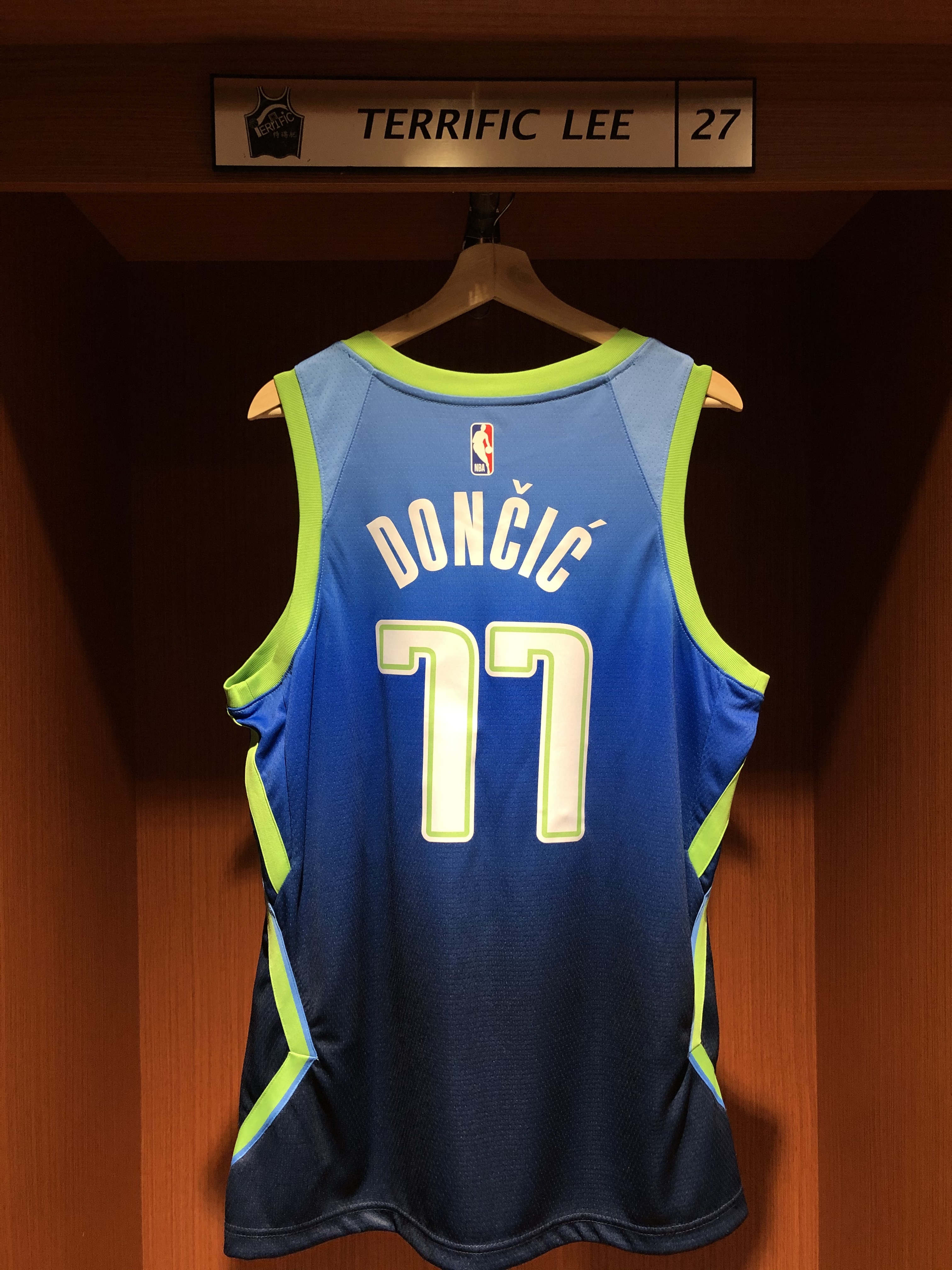 NBA球衣 Luka Doncic 達拉斯小牛城市 雪碧 City Nike Swingman 球迷版 熱轉印 全新