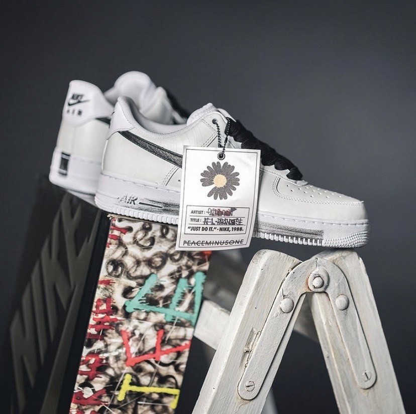 PEACEMINUSONE X Nike Air Force 1  Para-Noise 2.0 GD Force