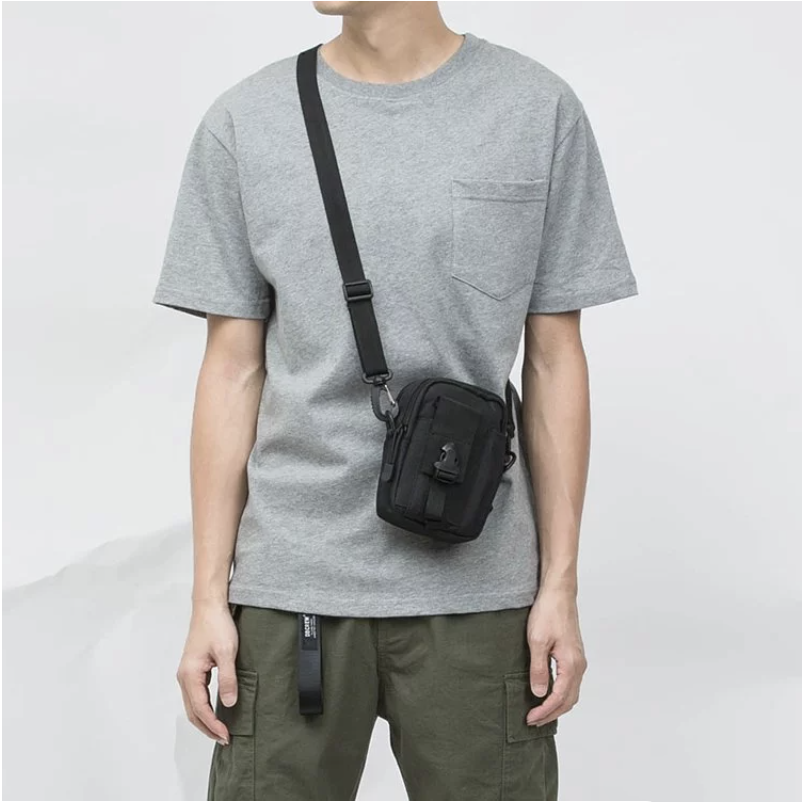 SALE- 防潑水 多功能小包 機能側背包 -黑色- B205004