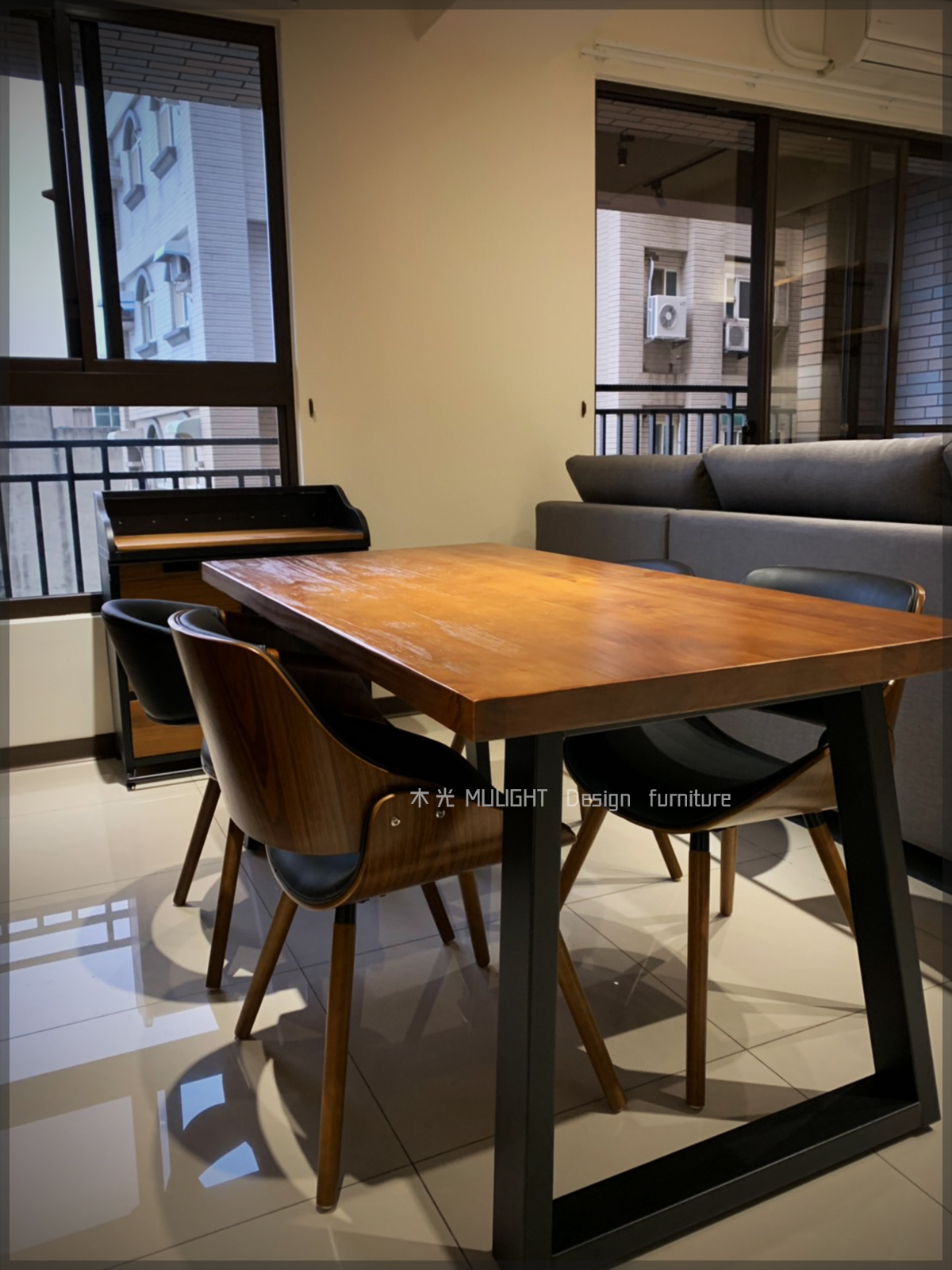 LOFT鐵製斜腳實木餐桌