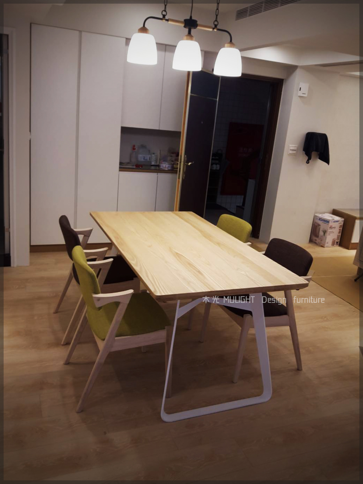 Bianca-北歐造型扁腳實木桌(可訂製)