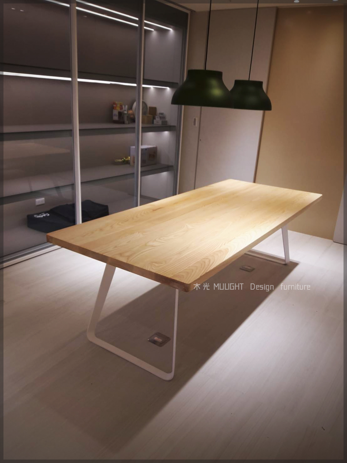 Bianca-北歐造型扁腳實木桌(可訂製)