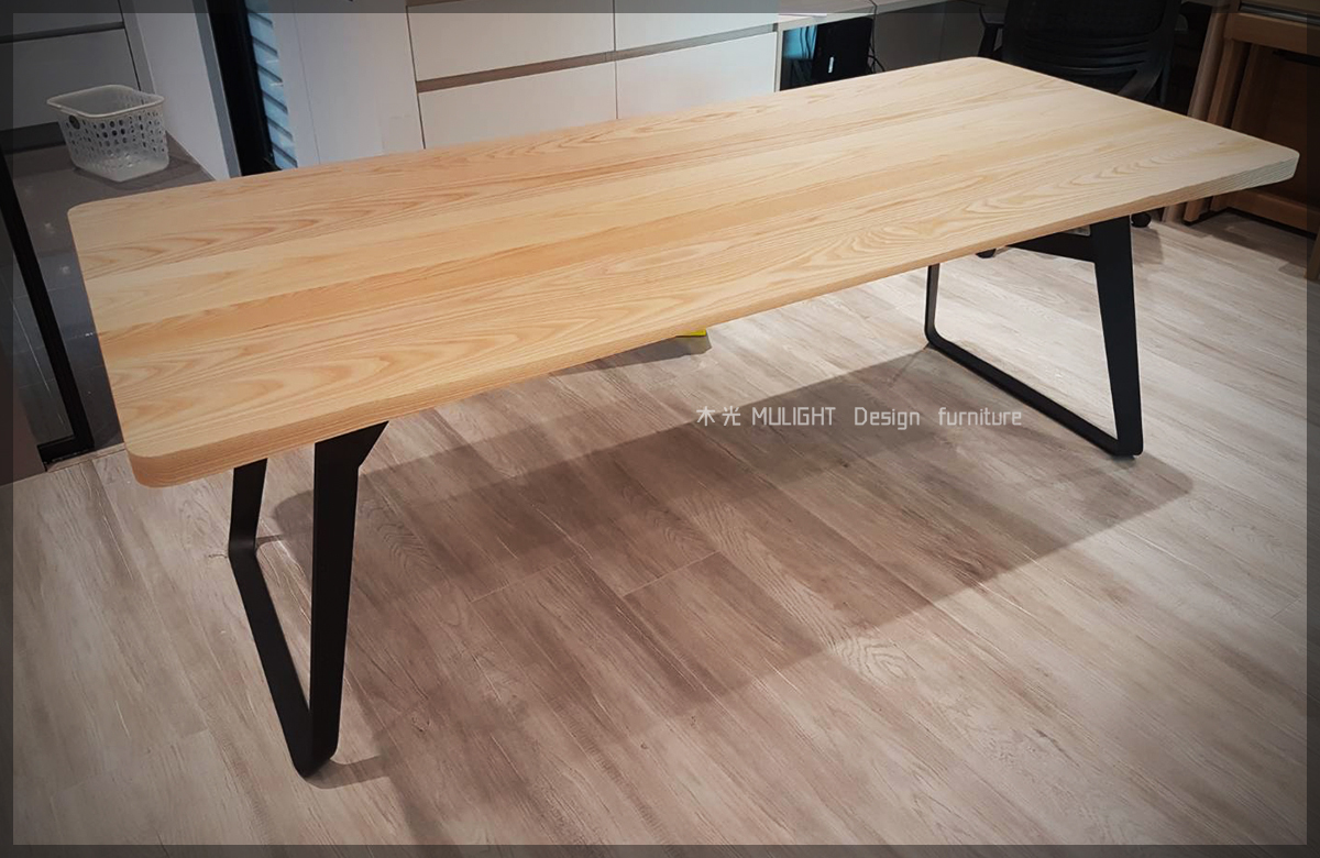 VERN-北歐造型扁腳實木桌(可訂製)