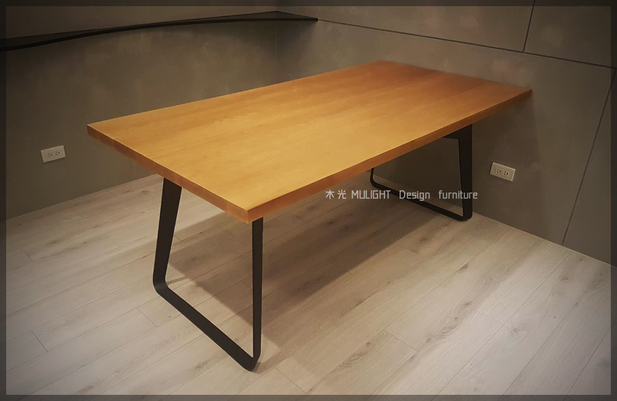 VERN-北歐造型扁腳實木桌(可訂製)