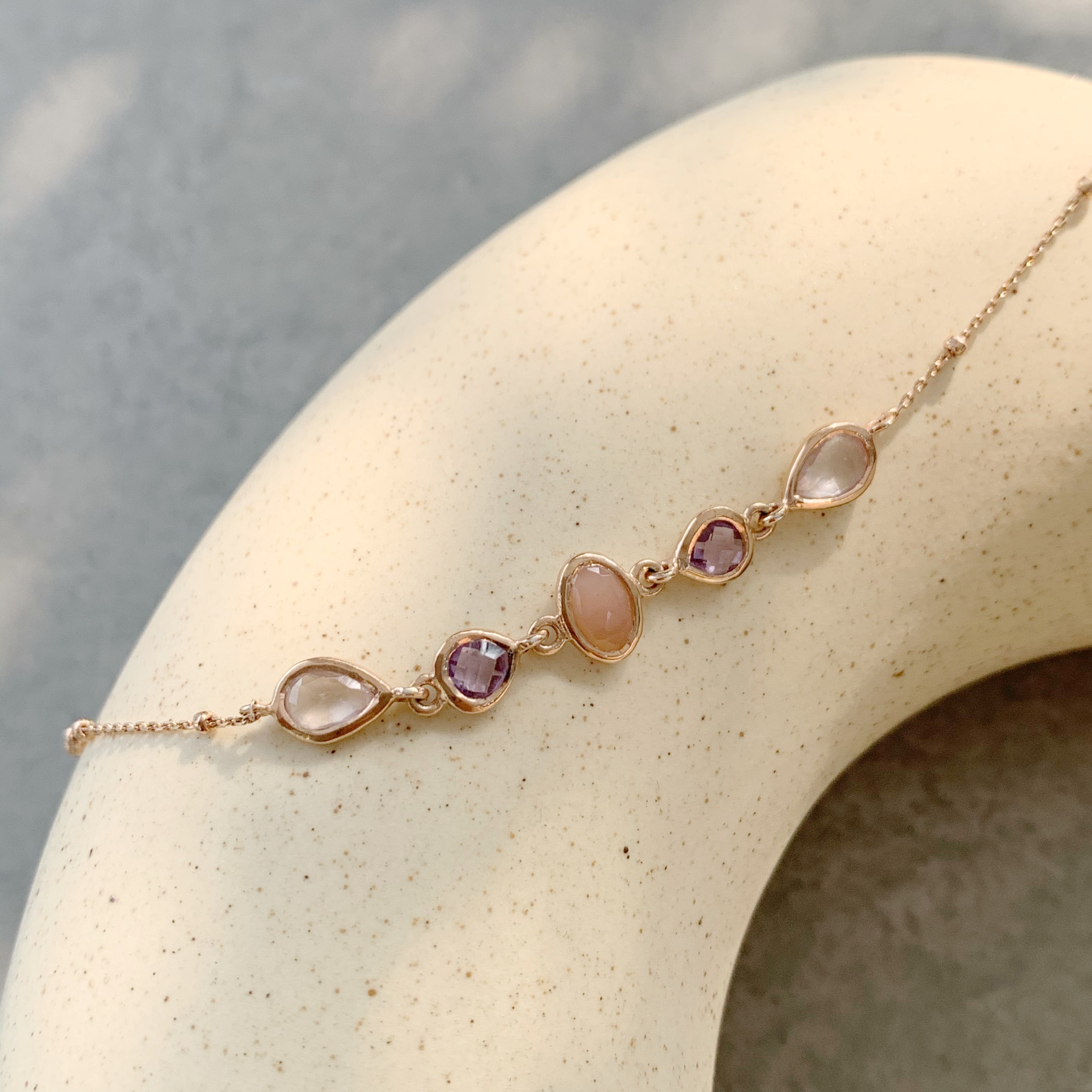 Alice粉紫寶石triplets手鍊