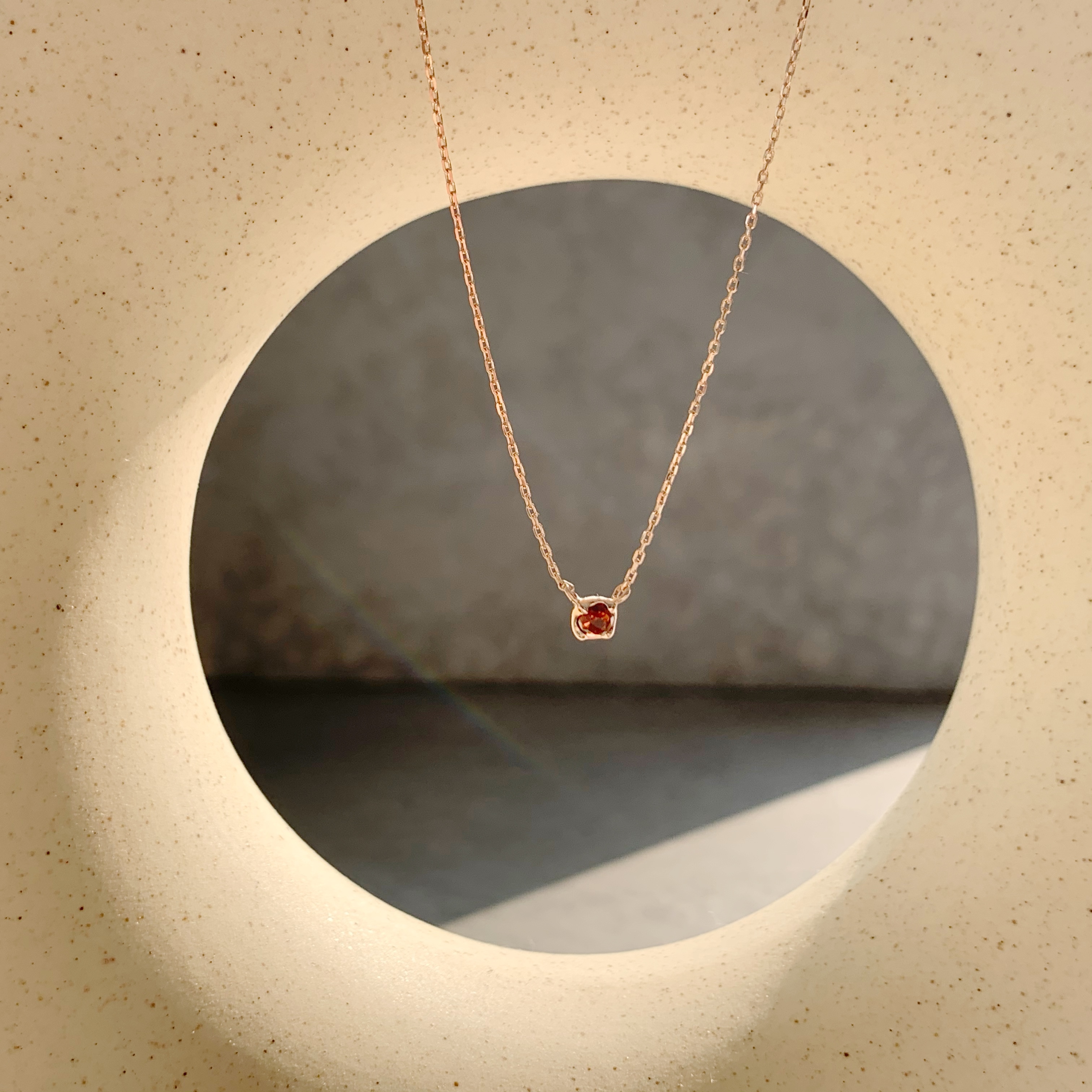 14K mini cushion玫瑰石榴鎖骨鏈