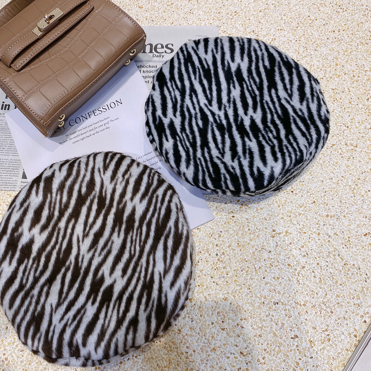 絨毛斑馬紋畫家帽/二色