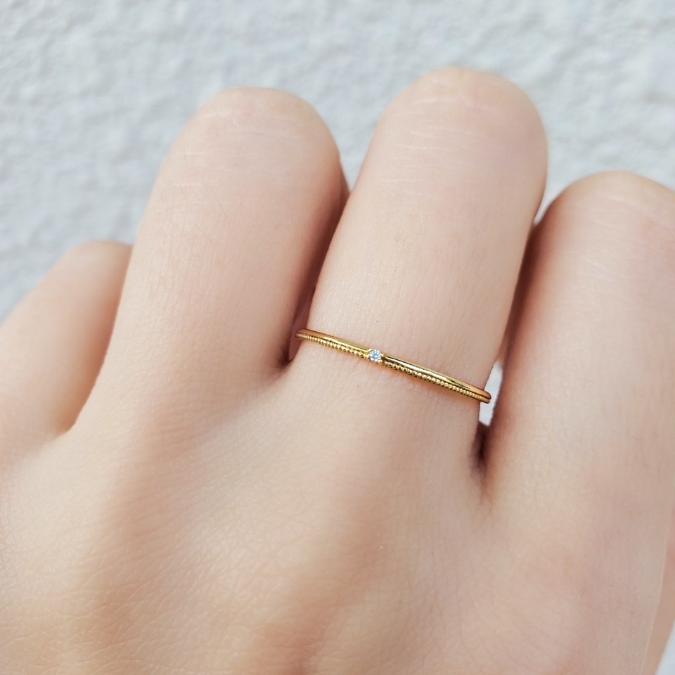 14K細緻滾邊單鋯戒指