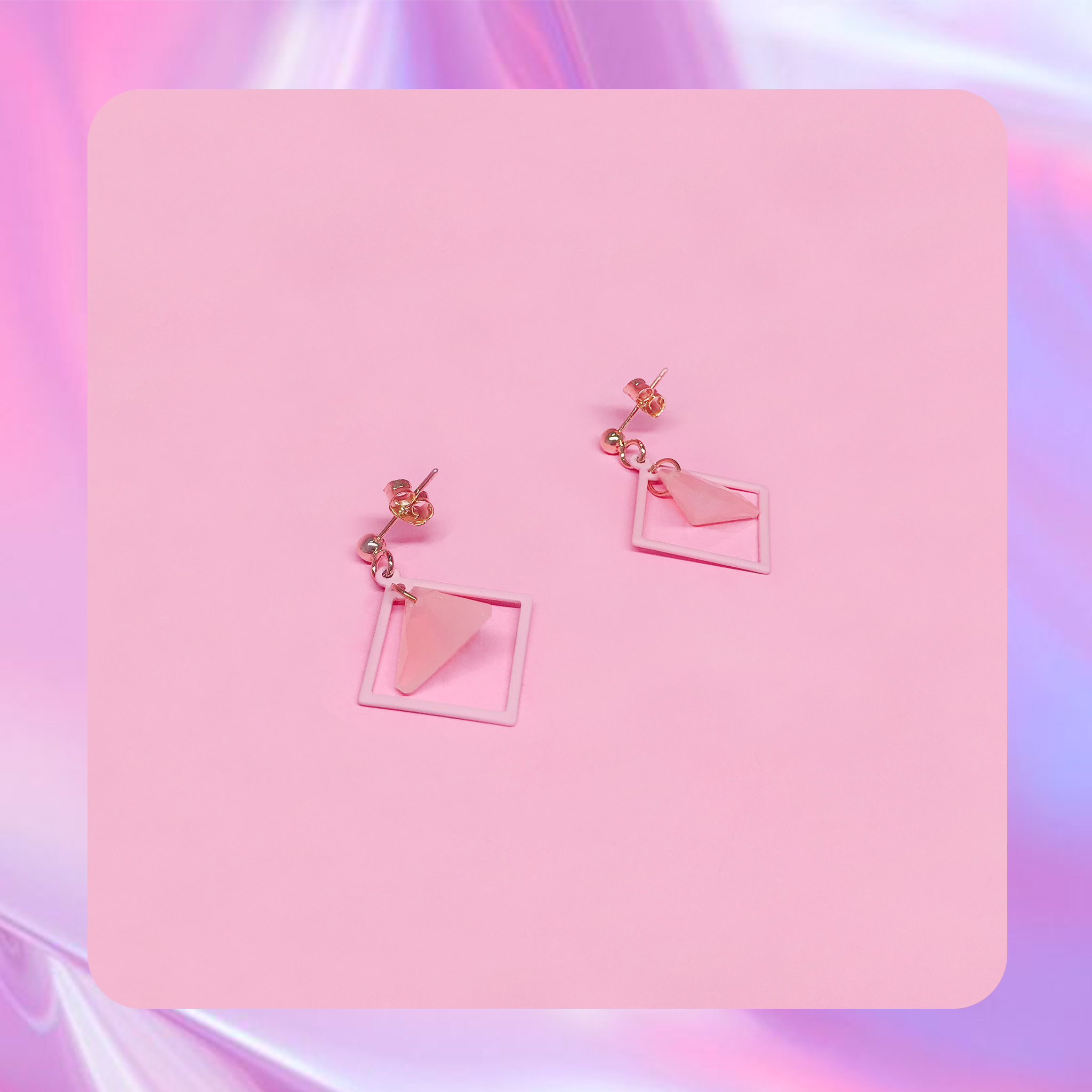 ♡ ここ這裡 ♡ 正韓質感粉色幾何耳針耳環