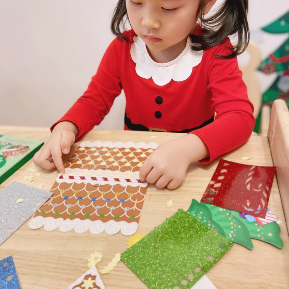 Melissa Doug 閃亮轉印貼-薑餅屋