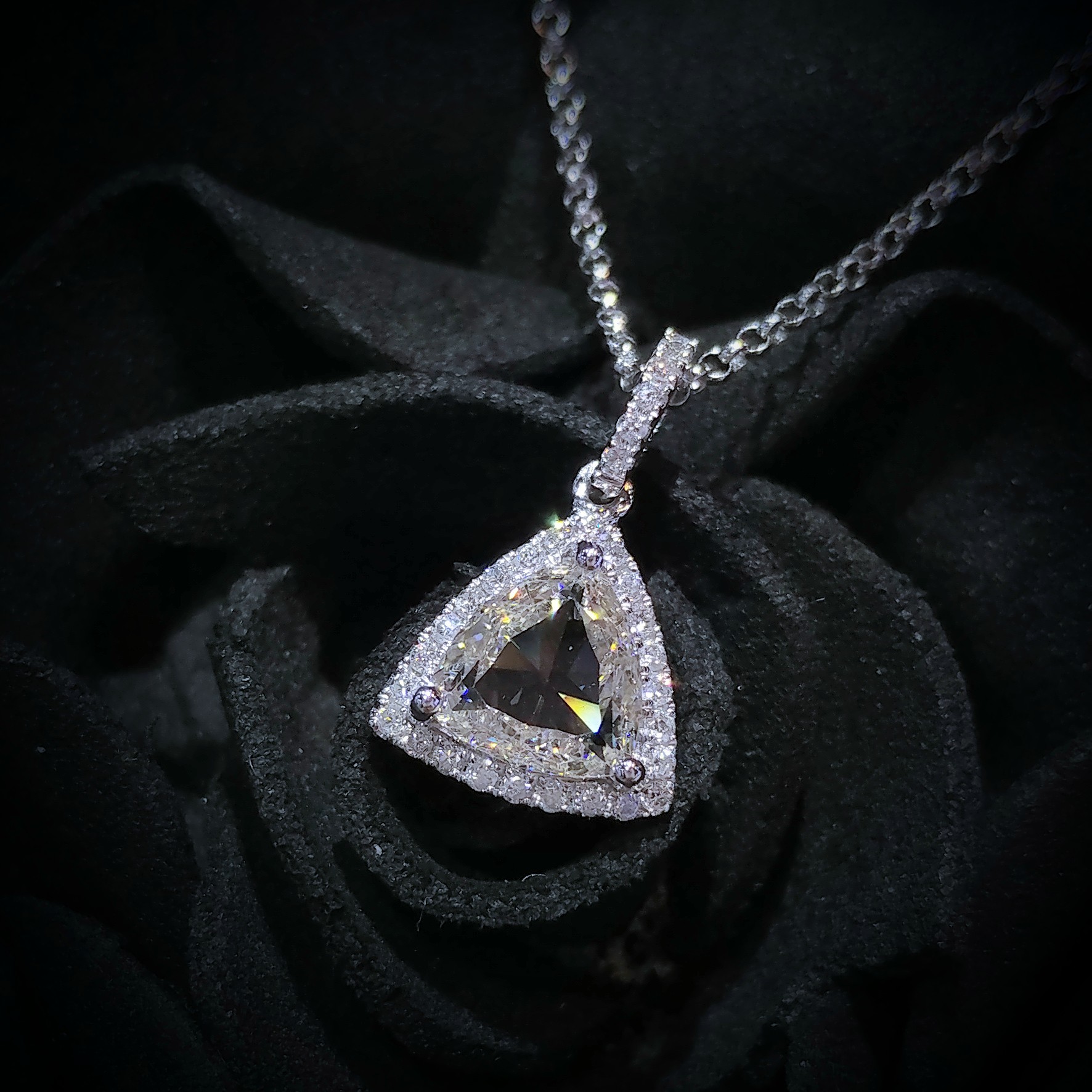 18K White Gold 0.85ct Triangle Cut Diamond Pendant