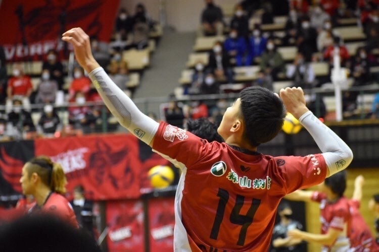 旅日排球選手-張育陞