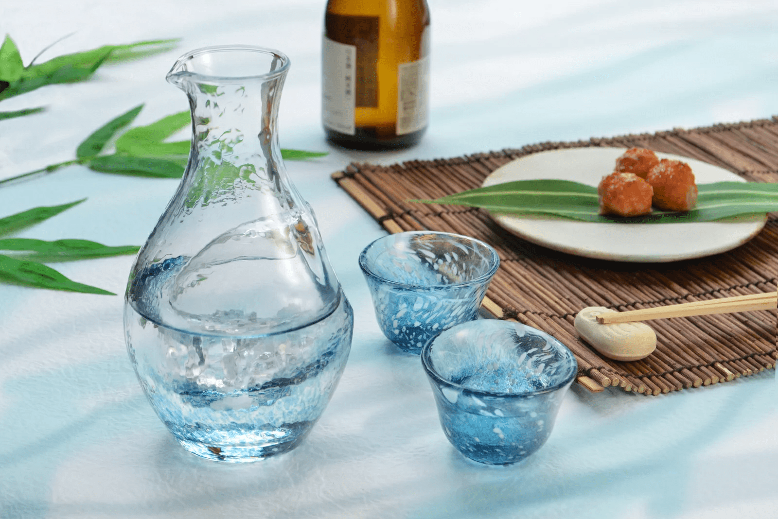 日本東洋佐佐木| 藍彩凹洞冷酒酒具套裝| 酒蛙Sakewa | 日本酒專門店