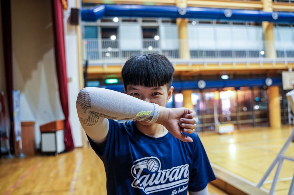 旅義大利排球選手-楊怡真 前極速超跑舉球員