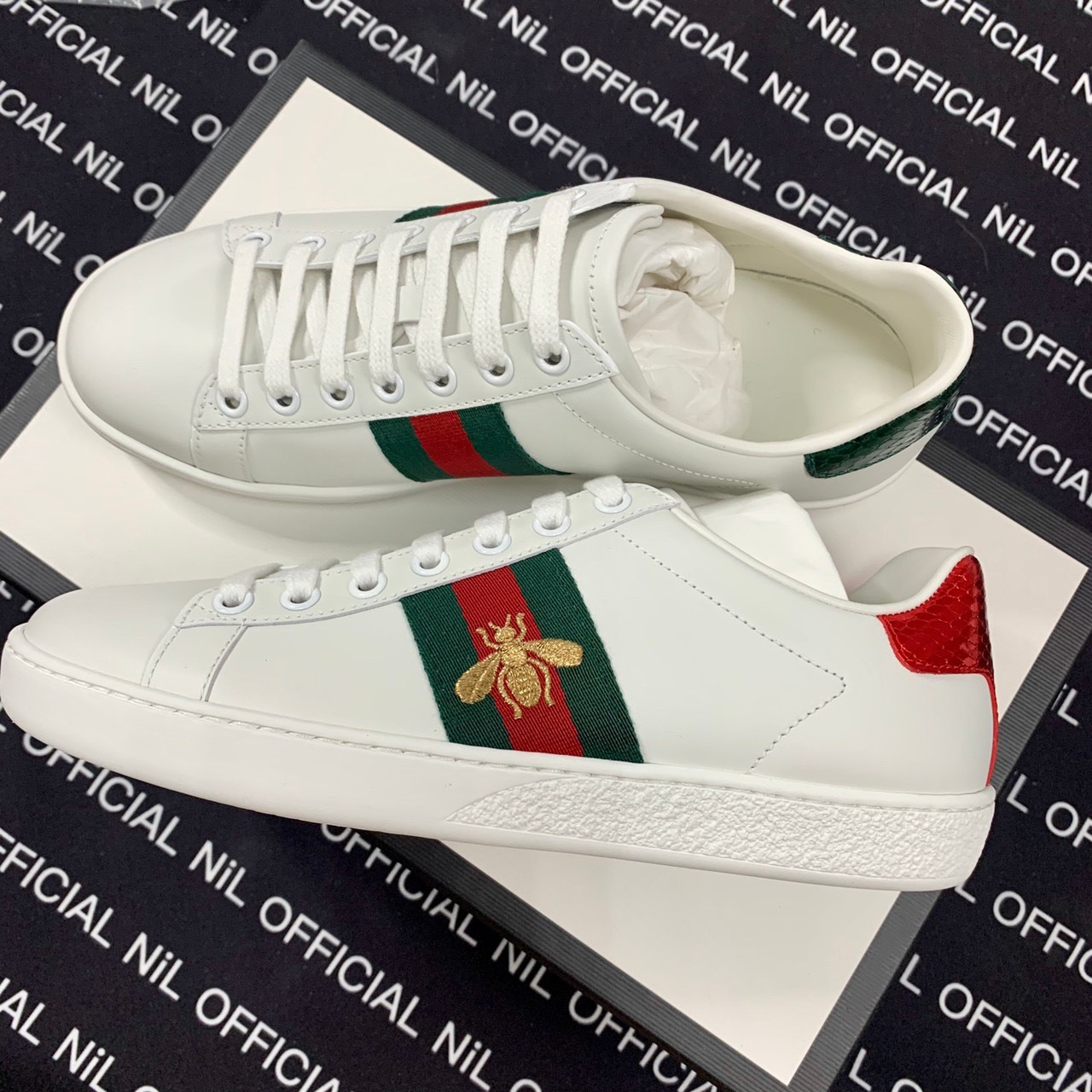 超低折扣 大折扣 Gucci 經典款 蜜蜂小白鞋