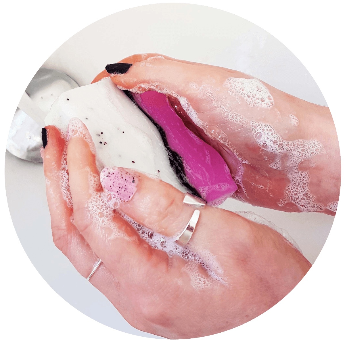 【Bomb】Forbidden Fruit Soap 100G