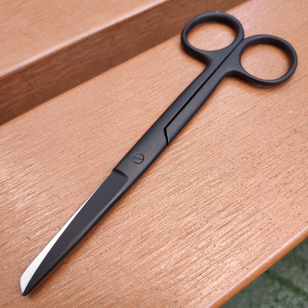 [現貨] 純黑護士剪